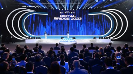 Построить Data-центры на искусственном интеллекте за два года поручил Токаев