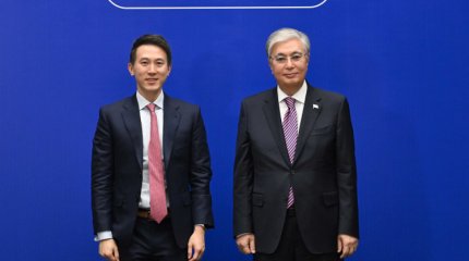 Мемлекет басшысы TikTok компаниясының бас директоры Чжоу Шоуцзымен кездесті