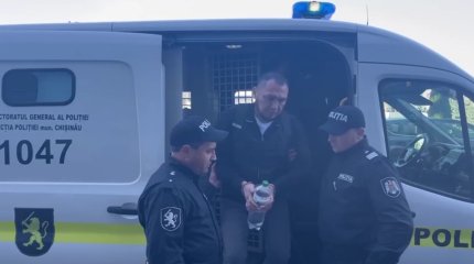 Предполагаемого руководителя финансовой пирамиды экстрадировали из Украины в Казахстан