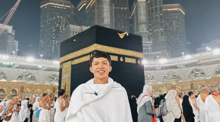 Боксшы Санжар Ташкенбай Меккеге барып келді