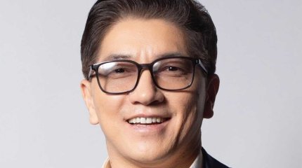 Сәкен Майғазиев жол апатына түсті