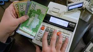 Салық органдары кәсіпкерлерді себепсіз айыптап, 336 млн теңгеге декларация тапсыруға мәжбүрлеген