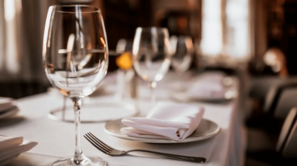 Қазақстандықтар қыркүйек айында кафе мен мейрамханаларға 100 млрд теңге жұмсаған