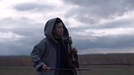 Саундтрек "Гладиатора" в степи исполнил казахстанский кобызист