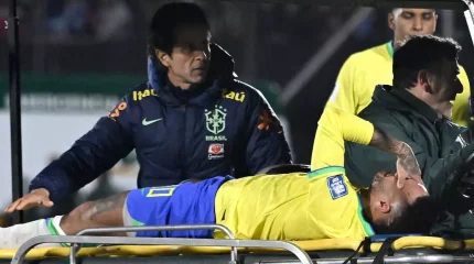 "Мансабымдағы ең қиын кезең": Жарақат алып қалған Неймарға ота жасалмақ