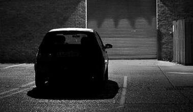 Тело мужчины нашли в машине на парковке в Астане