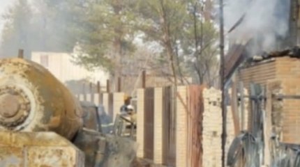 Газгольдер и дома сгорели в дачном массиве Караганды