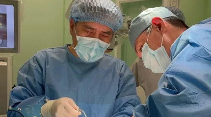 Елордалық дәрігерлер науқастың миындағы күрделі ісікті алды