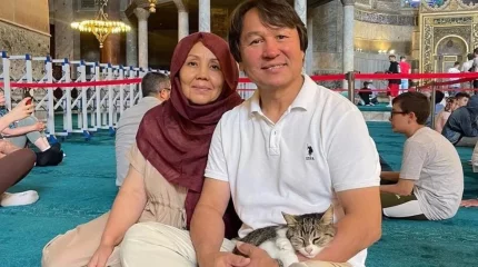 «Сол қызды алмасам, өлемін»: Әнші Өктем Алтаев жарымен қалай танысқанын айтты