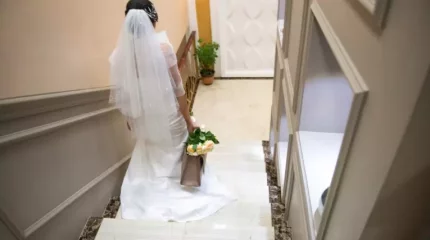 "Ақша, әшекейлер жоқ". Қалыңдық үйлену тойынан кейін жаңа отбасын тонап кеткен