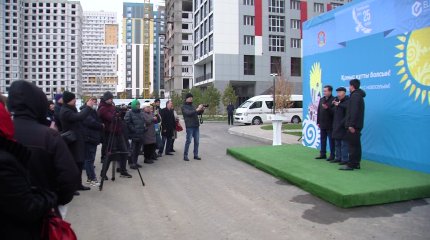 Ко Дню Республики 395 семей в Астане получили квартиры