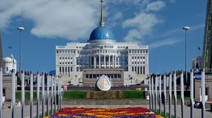 Қазақстан Президентінің атына Республика күніне орай құттықтау жеделхаттары түсіп жатыр
