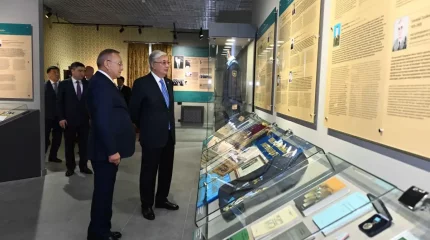 Мемлекет басшысы Қаратал тарихи-өлкетану музейін аралап көрді