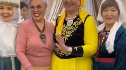 78 жасында тұрмысқа шыққан әженің тойы желіні жарды