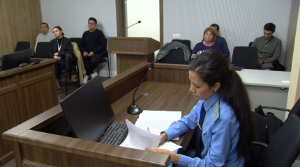 Шокирующие кадры издевательств студента-медика над стариками и детьми показали в суде