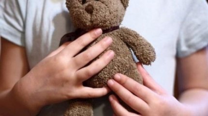 Троих детей временно забрали из семьи в Уральске после поста в Instagram