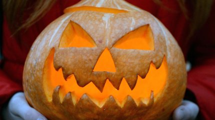 Флоридадағы Хэллоуин мерекесінде атыс болып, екі адам қаза тапты