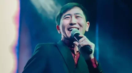 Тойда хит болған "Көзмоншағым" әнінің орындаушысы 8 айдың ішінде Алматыдан үй алып, су жаңа көлік мінген