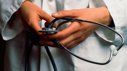 Астанада қарттар мен балаларды азаптаған медуниверситет студенті сотталды