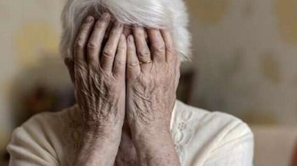 Дерзкое разбойное нападение на 85-летнюю пенсионерку расследуют в Уральске