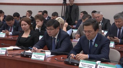 «AMANAT» фракциясының мүшелері 2024-2026 жылдарға арналған республикалық бюджет жобасын қарады