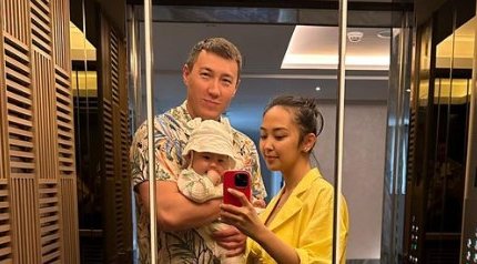 Певец Рахат Турлыханов предстал перед судом по делу об избиении жены