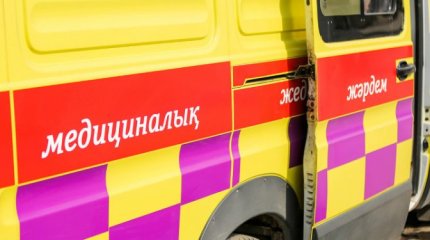 Алматыда жүк көлігі самокат мінген жасөспірімді басып кетті