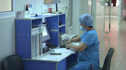 Из-за вспышки кори в инфекционной больнице Актобе разворачивают дополнительные койки