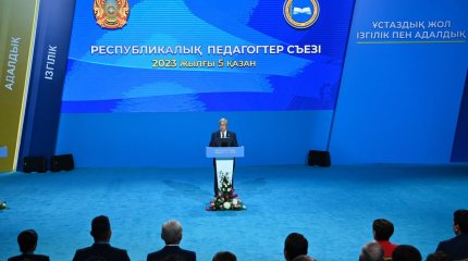 Душа болит за детей: Токаев высказался о насилии, буллинге и суицидах в школах