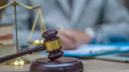 Өзін қорғамақ болған: Павлодарда күйеуін өлтірген дәрігерге қатысты сот үкімі шықты