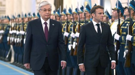 Токаев встретил Макрона в Акорде