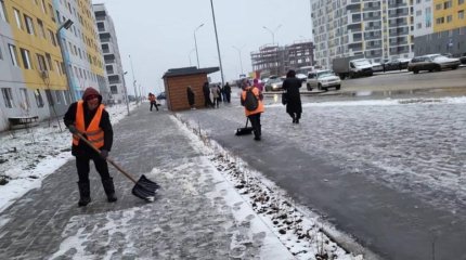Первый снегопад в Астане: три тысячи дорожных рабочих вышли на уборку города