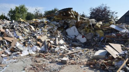 Дом обрушился после вспышки газа в Туркестане