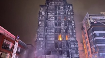 Десятиэтажка полностью сгорела в турецкой Бурсе