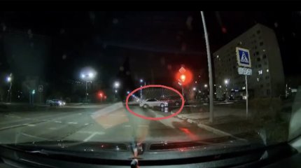 Пьяный лихач устроил ДТП в Павлодаре (ВИДЕО)