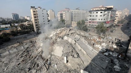 Израиль әскері Газадағы ең үлкен аурухананы қоршауға алды