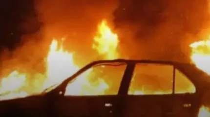 Атырау облысында полицейдің көлігін белгісіз біреулер өртеп кеткен