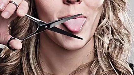 Женщина "насквернословила" в костанайском суде на штраф в 69 тысяч тенге