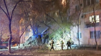 Одна женщина погибла при обрушении дома в Астрахани