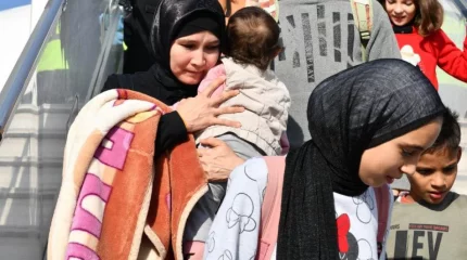 Газа секторындағы қазақстандықтар мен олардың отбасы мүшелері Алматыға ұшып келді