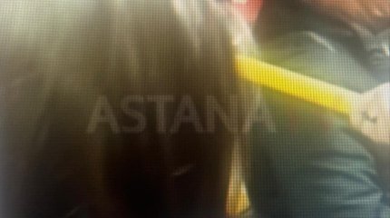 80 жастағы қарияға орын бермеген қыз көпшіліктің ашуына тиді