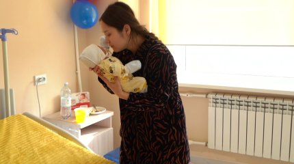 "Реальные деньги на реальных счетах": что казахстанцы думают о программе "Нацфонд - детям"