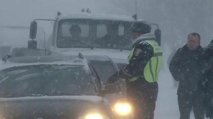 Третьи сутки без света: сильный ветер обрушился на северные регионы Казахстана