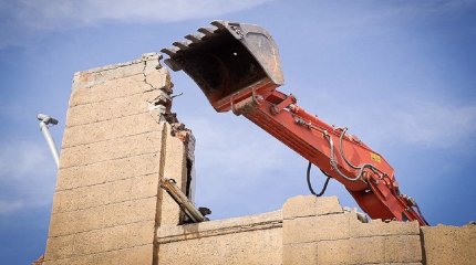 Ақтауда заңсыз салынған ғимараттар бұзылды – прокуратура