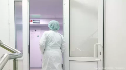 Астанада ауруханаға түскен 7 жасар қыз үйіндегі жағдайдан кейін онда қайтқысы келмеген