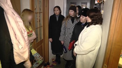 Активисты "Жастар Рухы" совместно с правоохранителями посетили проблемные семьи