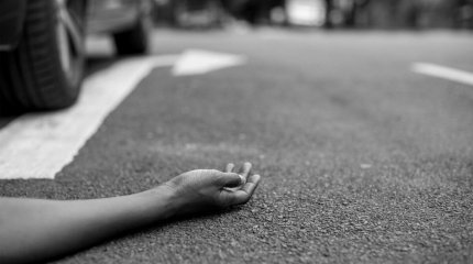 Павлодар облысында жүкті әйелді көлік қағып кетті