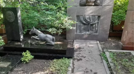 Кеңсай зиратындағы халық әртістерінің қабірі тоналды