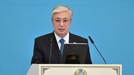 «Басқа мемлекеттер біздің ұйымның ұстанымдарына баса назар аударып отыр»: Тоқаев түркі әлемінің ықпалдастығын арттыра түсу жайлы айтты