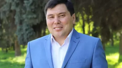 "Қанша тыртыңдасаң да, жақсы әйел алмай, байымайсың". Омар Жәлел жігіттерге кеңес берді